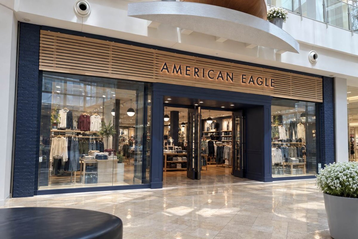 AEO Plunges 10%: Tariff Refunds Mask Underlying Margin Squeeze