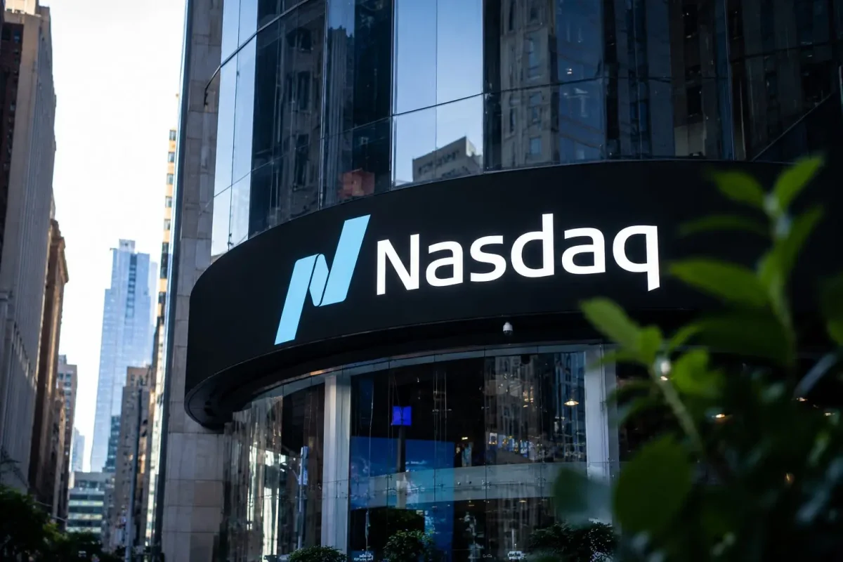 AI Chip Rally Lifts Nasdaq; Fed Policy Uncertainty Persists