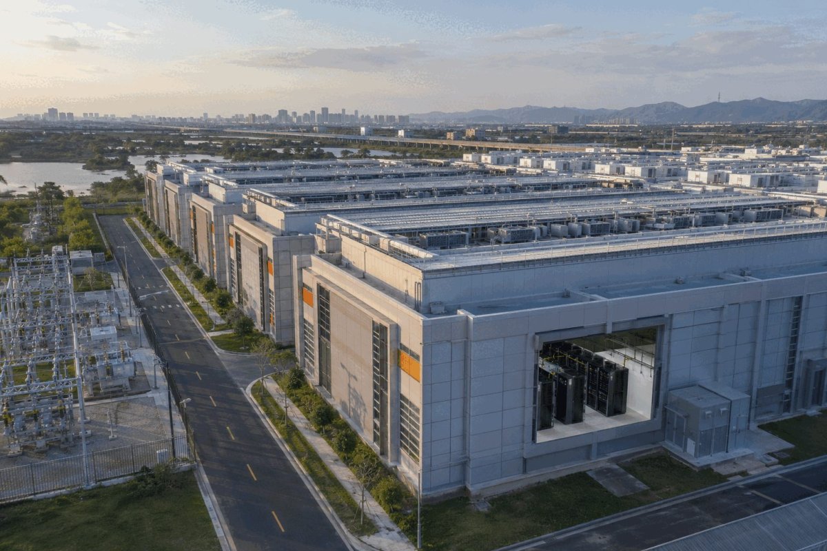 Alibaba Rebounds as $10.2B AI Placement Dilutes Shares
