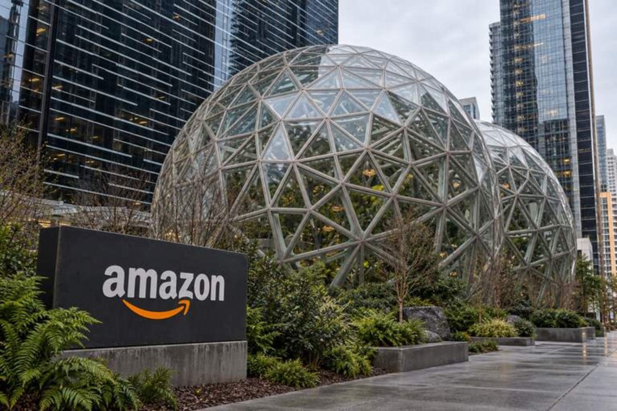 Amazon Raises £4.25B in Sterling Bonds, Boosting Long-Term Funding