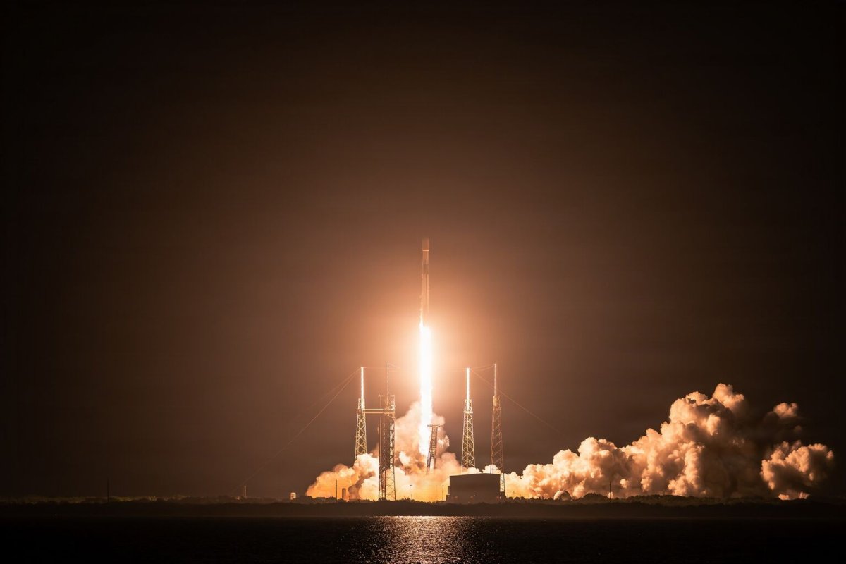 Amazon's $11.57B Globalstar Acquisition Gets FCC Green Light