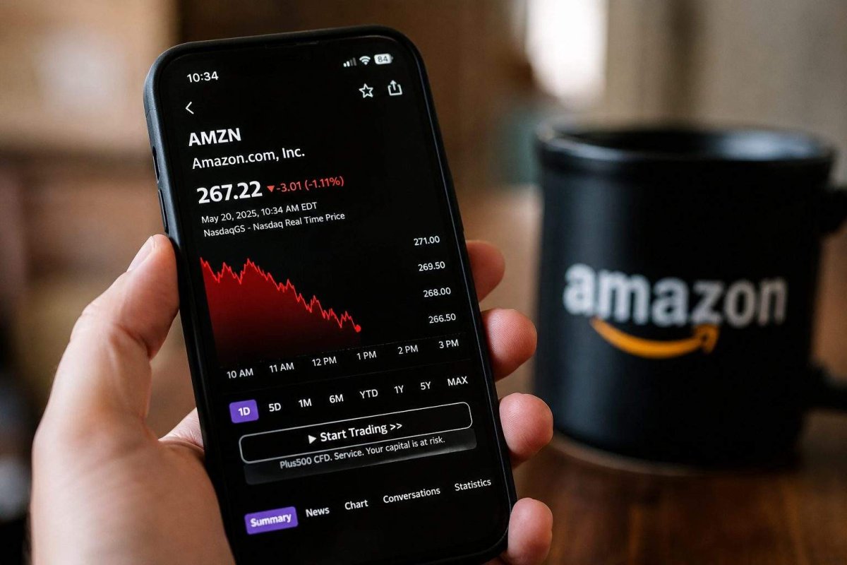 Amazon Slips as Heavy AI Spending Weighs on Investor Sentiment