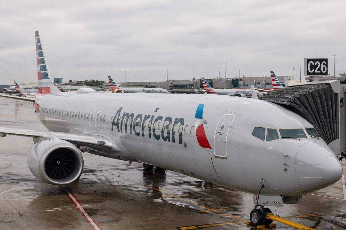 American Airlines Q1 Revenue Record, but $4B Fuel Cost Surge Hits 2026 Outlook