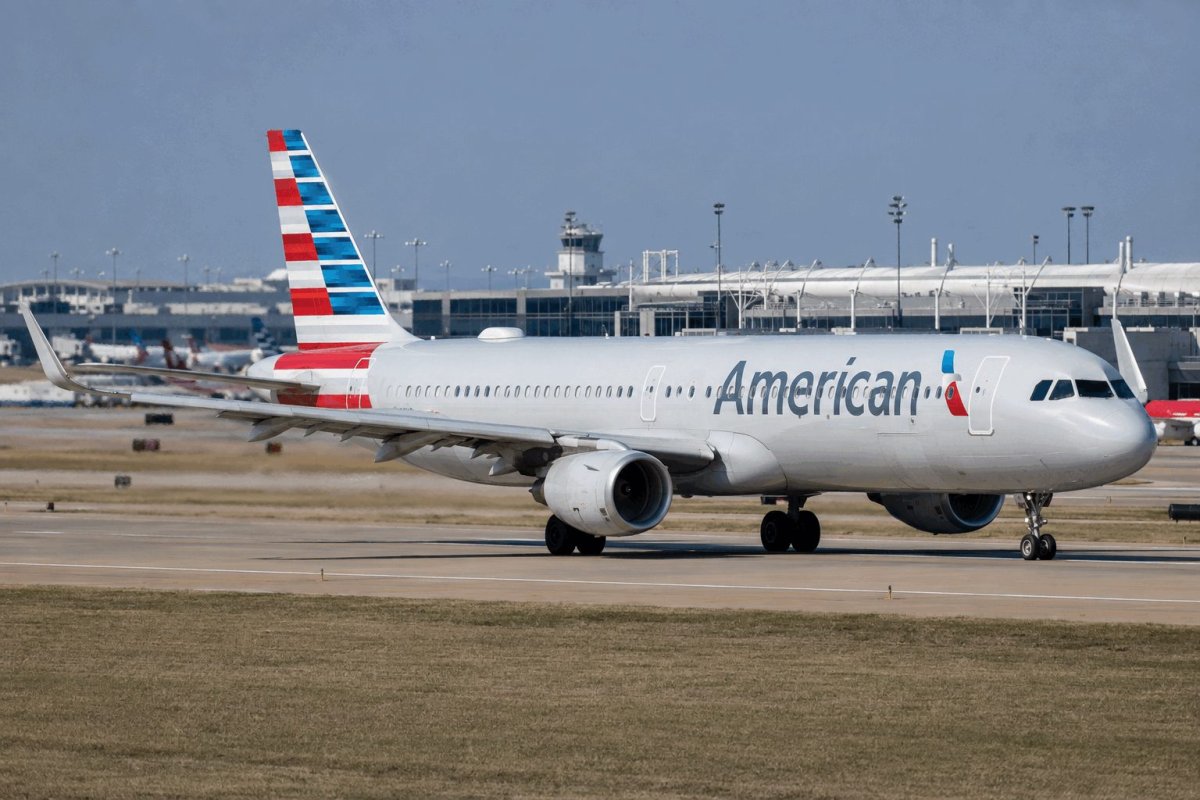 American Airlines Stock Slides on Fuel Costs Despite Record Q2 Revenue