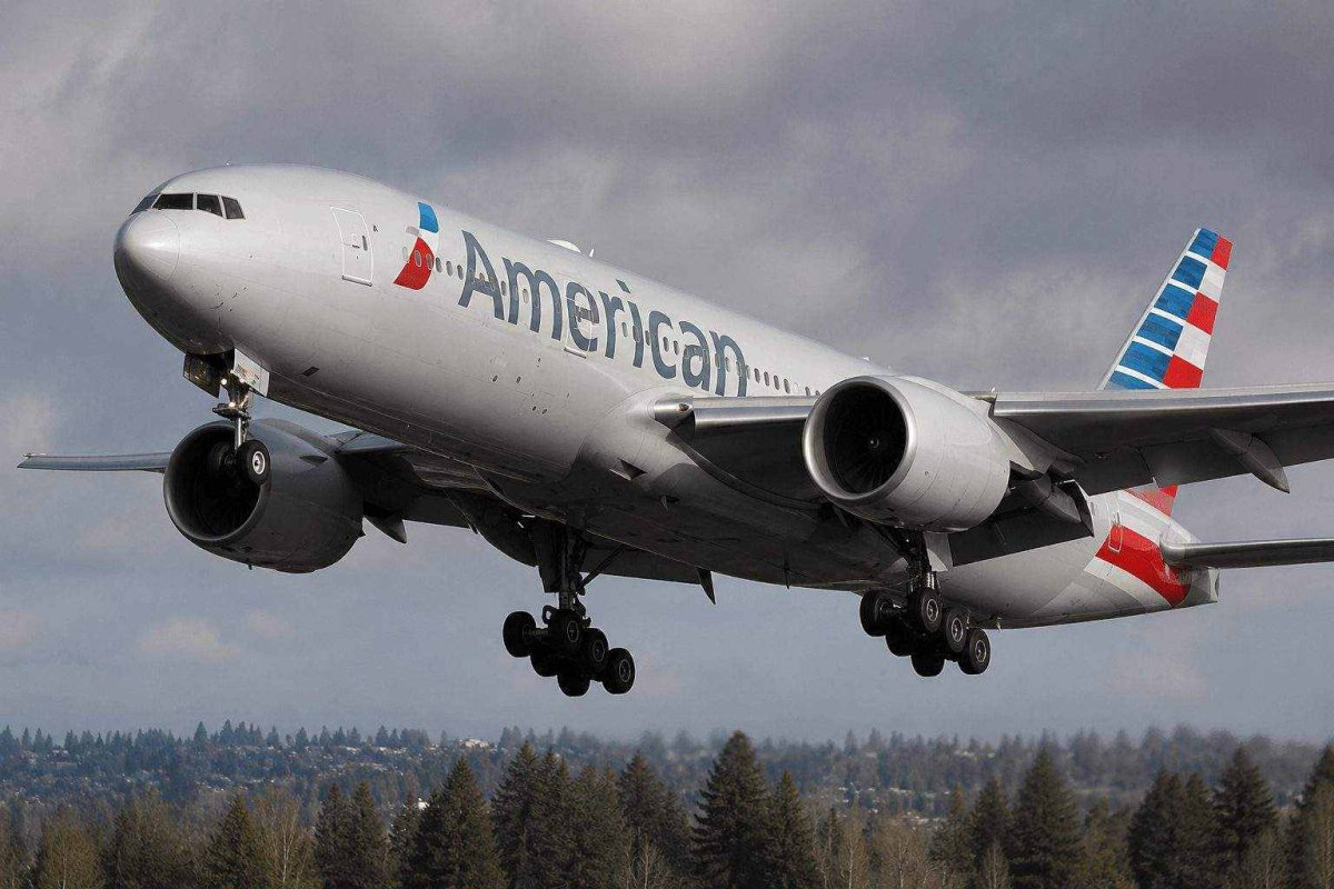 American Airlines Surges on Fuel Cost Relief Hopes