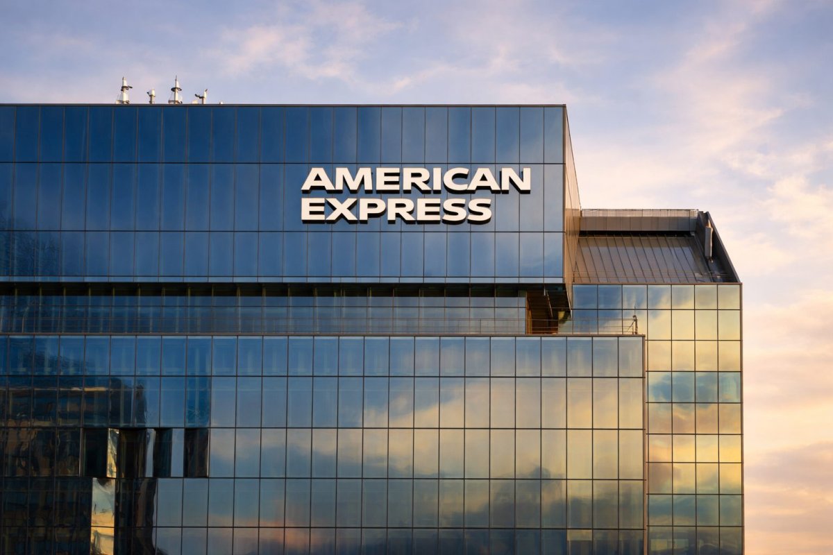 American Express Shares Drop 3% in After-Hours Trading