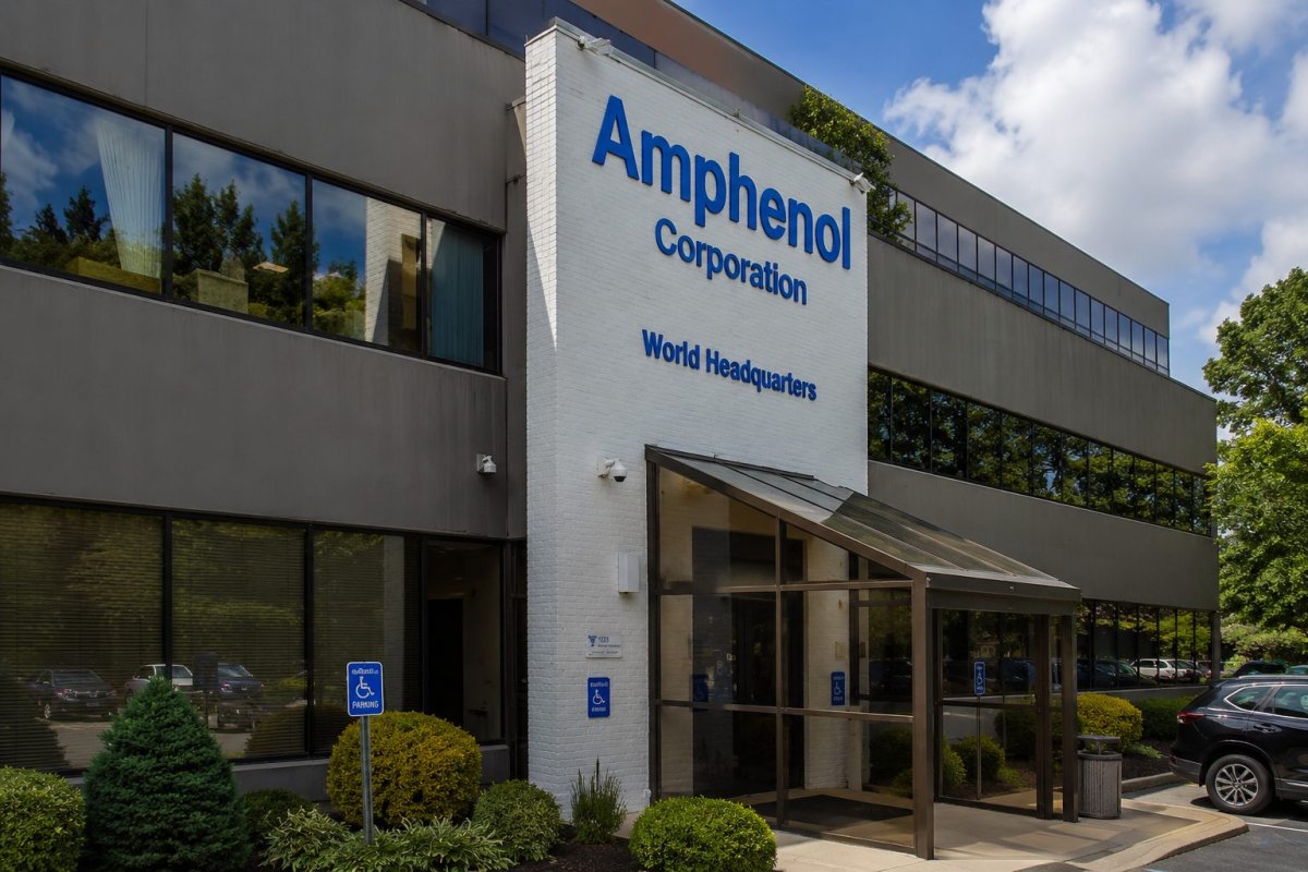 Amphenol Stock Holds Steady Amid AI Data Center Volatility Ahead of Q2 Earnings