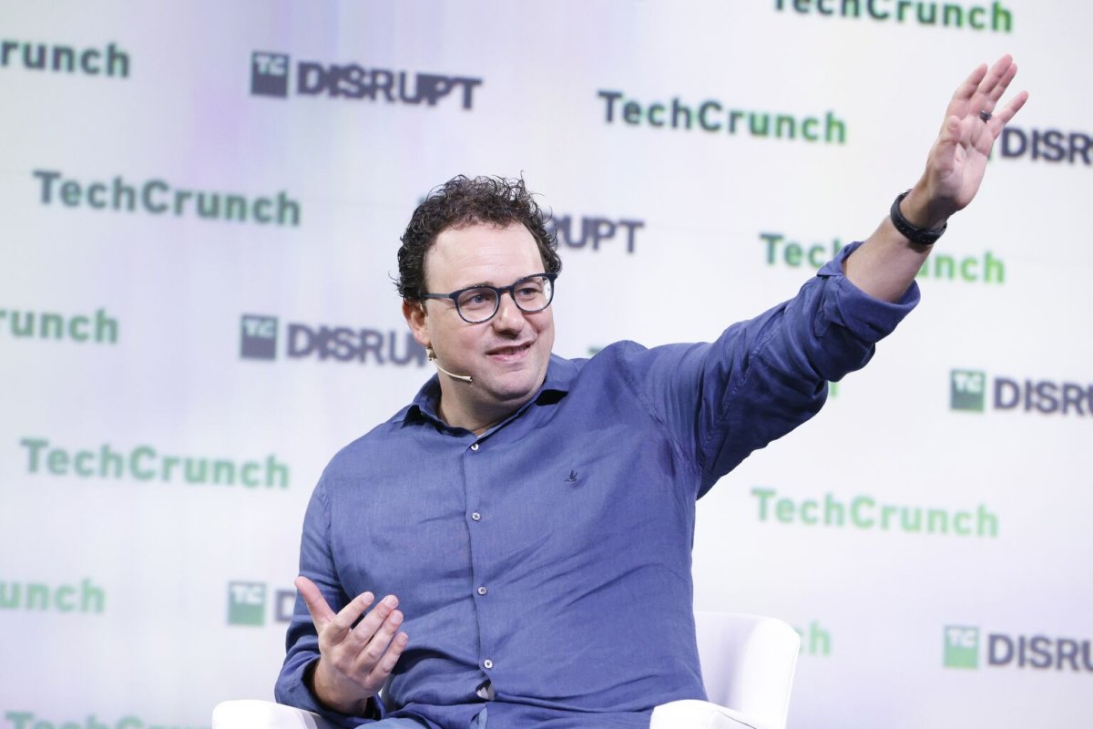 Anthropic's IPO Filing Reveals Shift to Separate AI Chip and Data Center Leasing