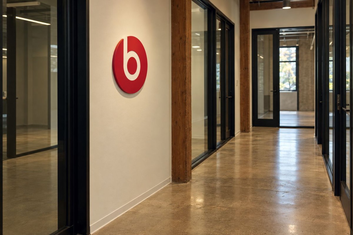 Apple's Beats Gaming Controller: A Strategic Services Play, Not Yet a Stock Catalyst
