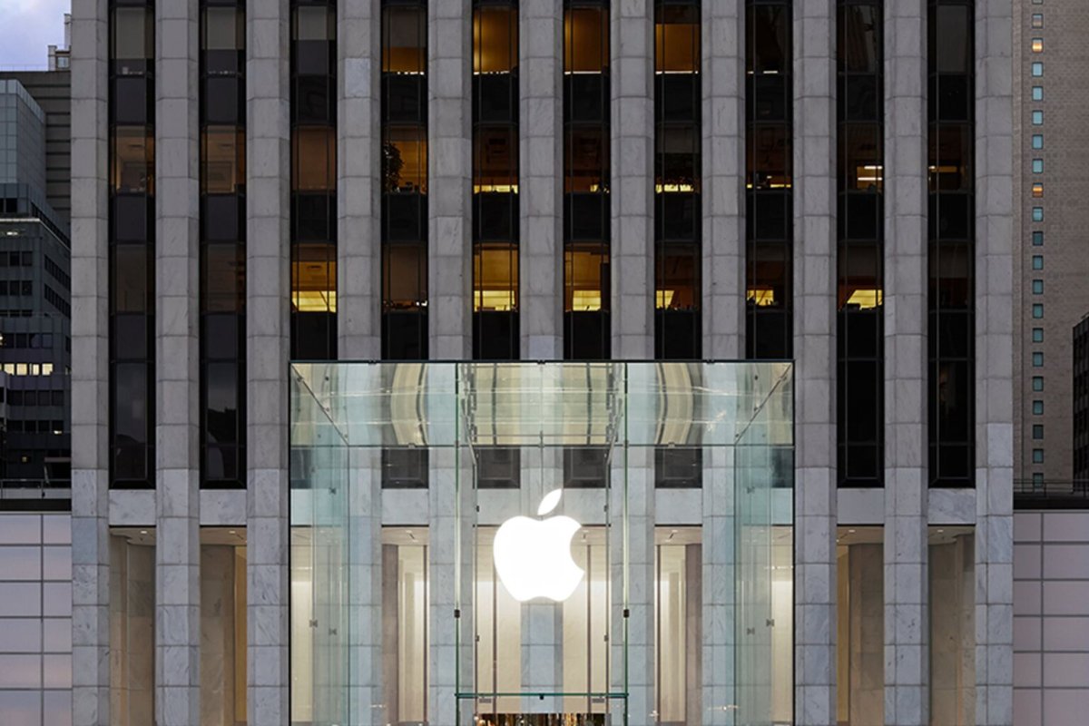 Apple's iPhone Duo: $800 Premium for a Foldable Future