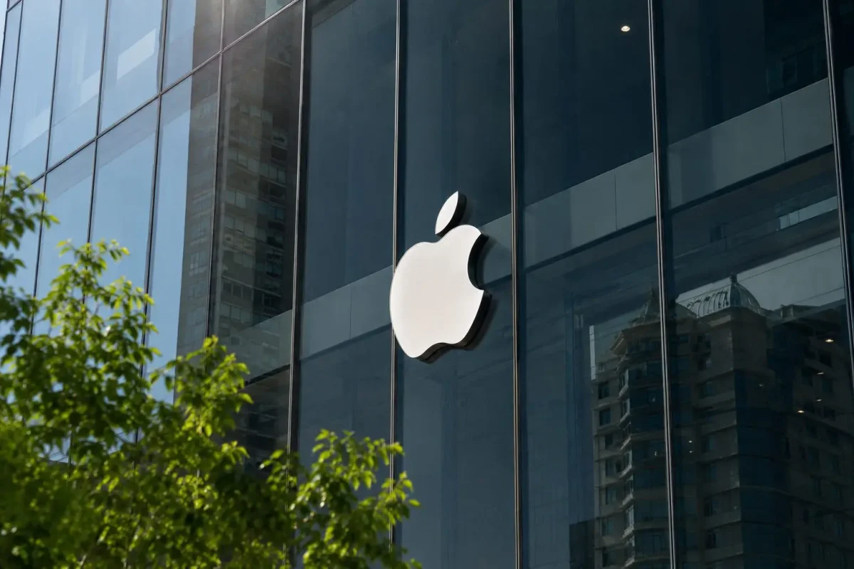 Apple's WWDC: AI Hopes vs. Rate Reality
