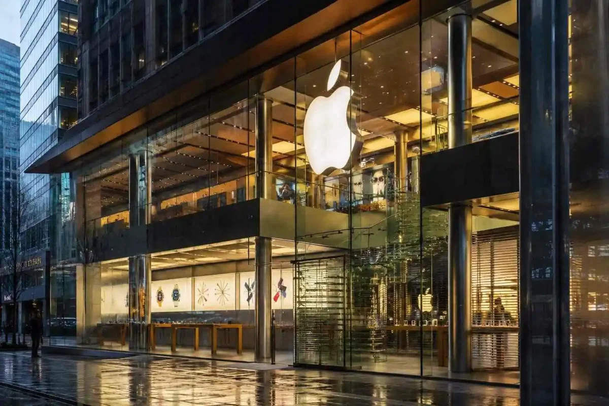 Apple Stock Eases as $30B Broadcom Chip Pact and EU Legal Setback Weigh
