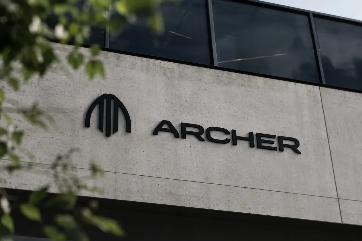 Archer Aviation Shares Dip Amid Cash Burn Concerns and FAA Progress