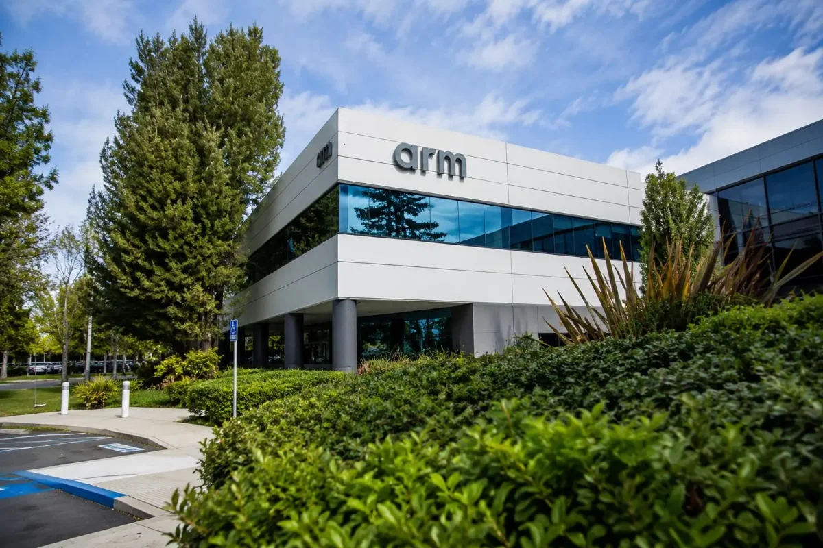 Arm Holdings Surges on Analyst Upgrade and AI Chip Optimism