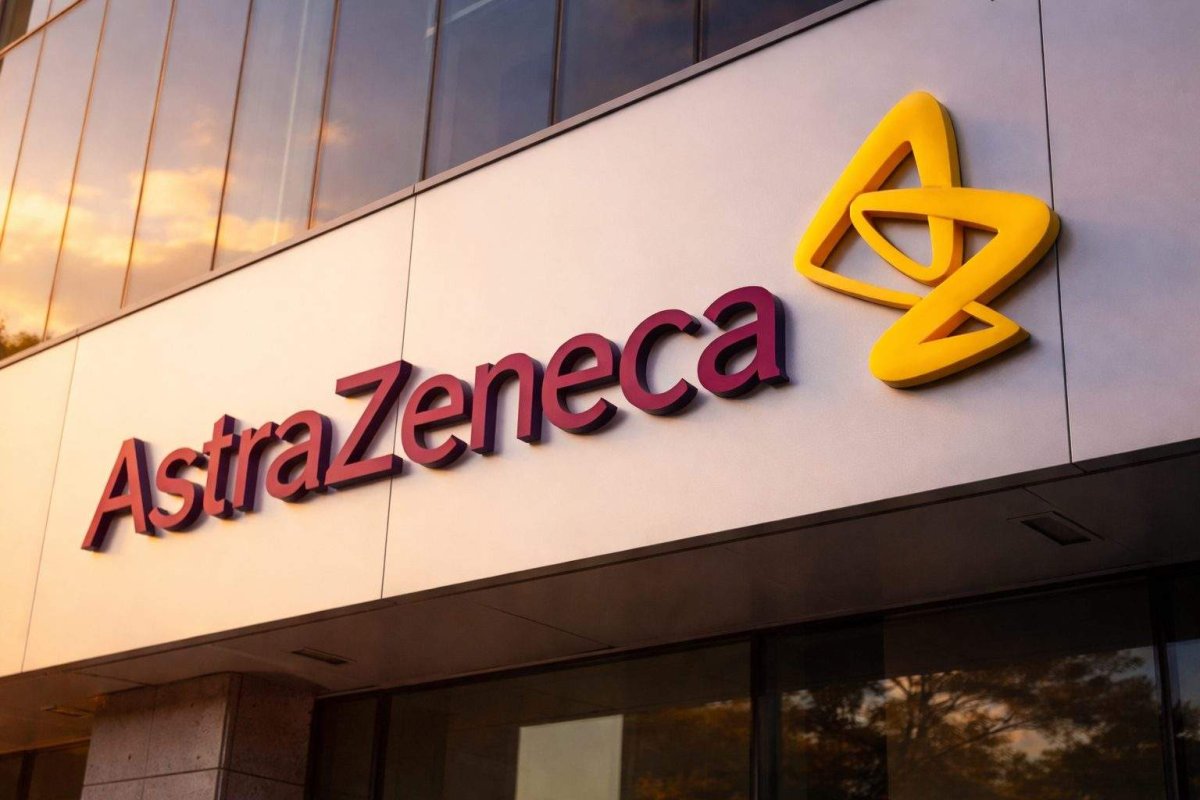 AstraZeneca Shares Gain Ahead of Key Earnings Report and 2026 Outlook