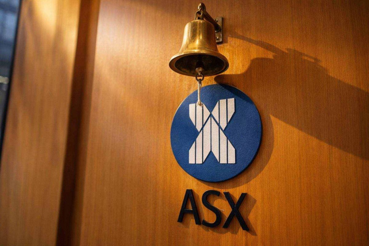 ASX 200 Drops to Two-Week Low on Rate Hike Fears, Energy Stocks Rally