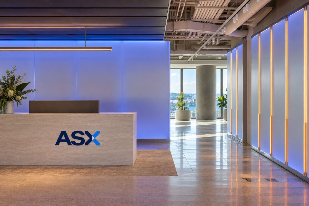 ASX 200 Plunges 1.6% While ASX Ltd Holds Steady—Here's Why