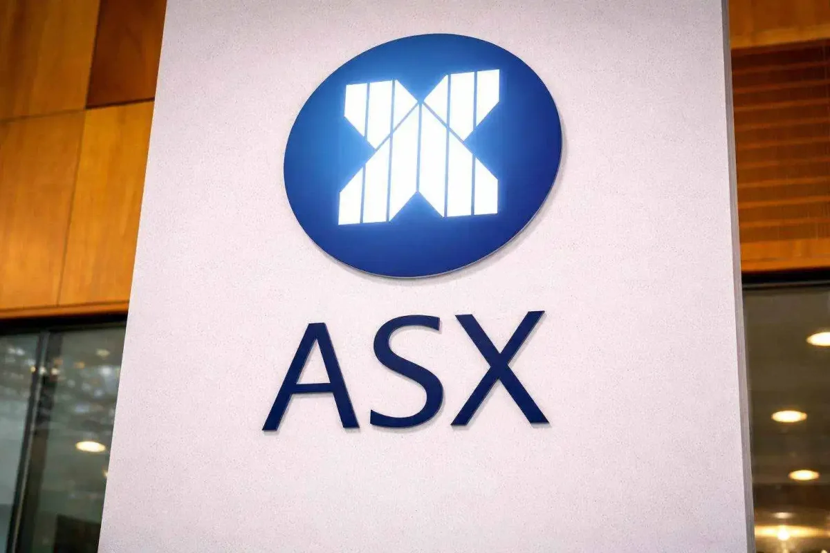 ASX 200 Plunges on Oil Spike, RBA Rate Hike Bets Surge