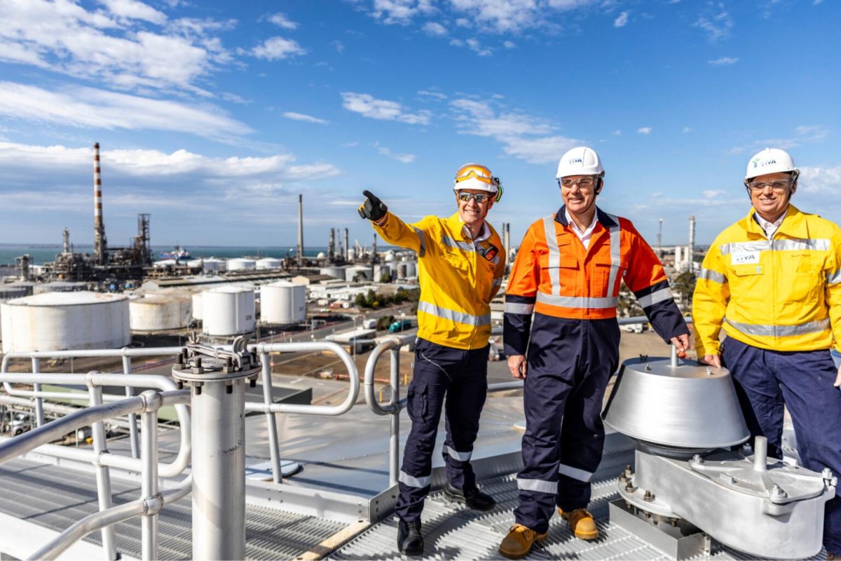Australian Fuel Wholesale Costs Surge as Diesel Outpaces Petrol
