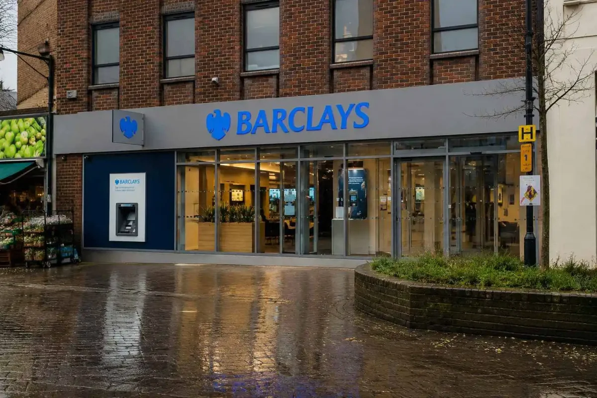 Barclays Shares Slide 5% Despite Q2 Profit Beat as Cost Concerns Mount
