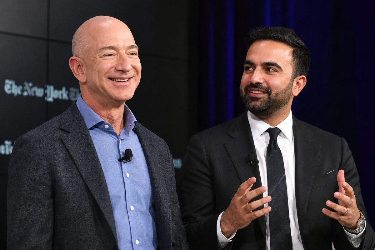 Bezos Calls for Eliminating Federal Income Tax for Bottom Half of Earners, Clashes with NYC Mayor