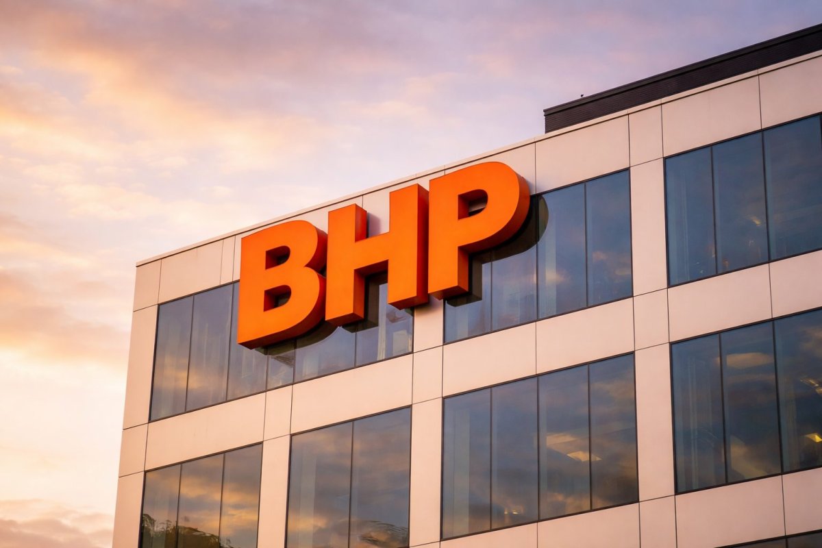 BHP Retreats from Record High as Investors Eye Dividend Dates and Copper Strategy