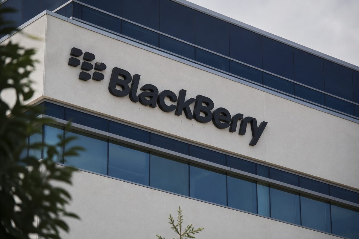 BlackBerry Shares Surge on QNX Software Momentum Ahead of Earnings