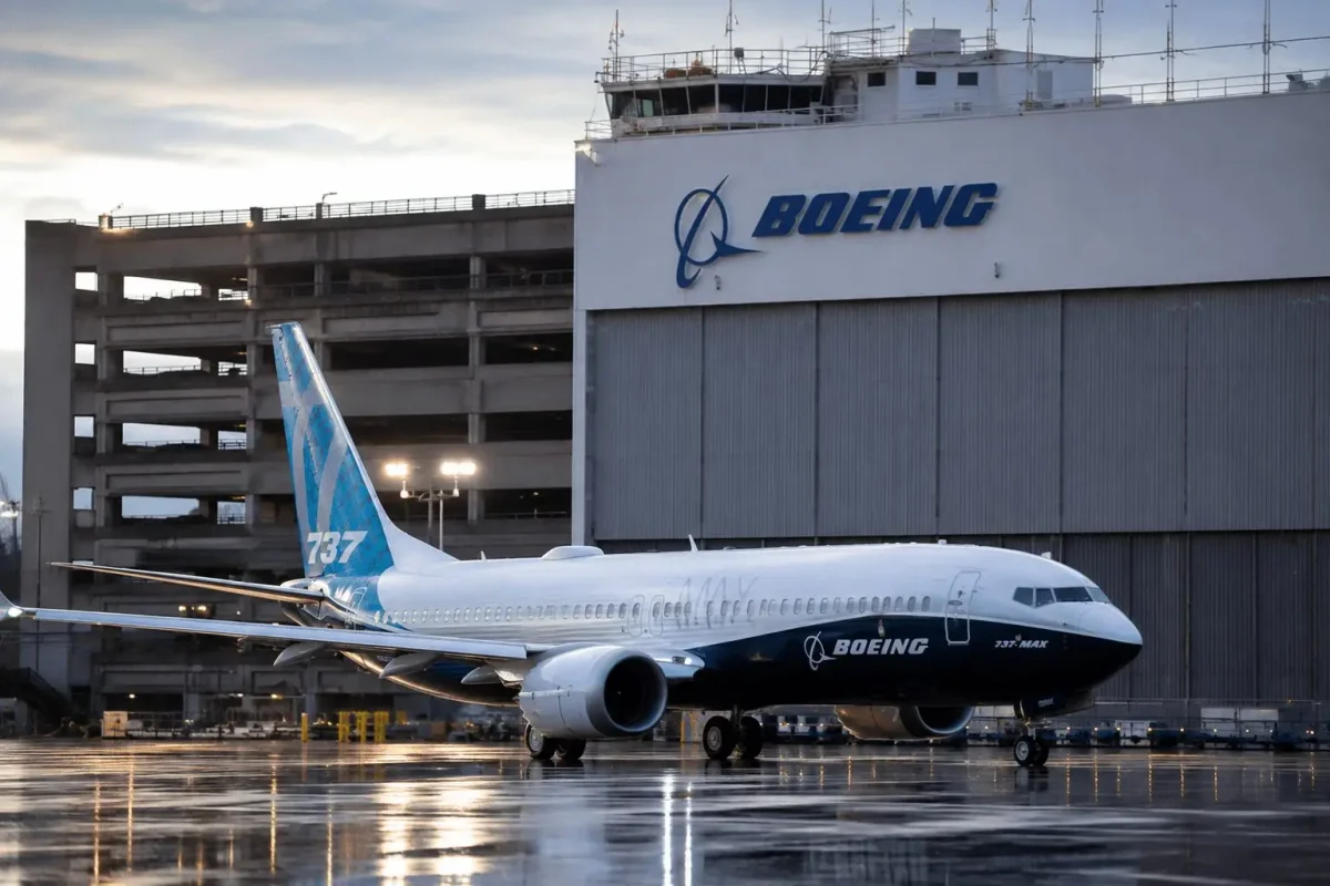 Boeing Investors Unfazed by FAA 737 MAX Crack Checks