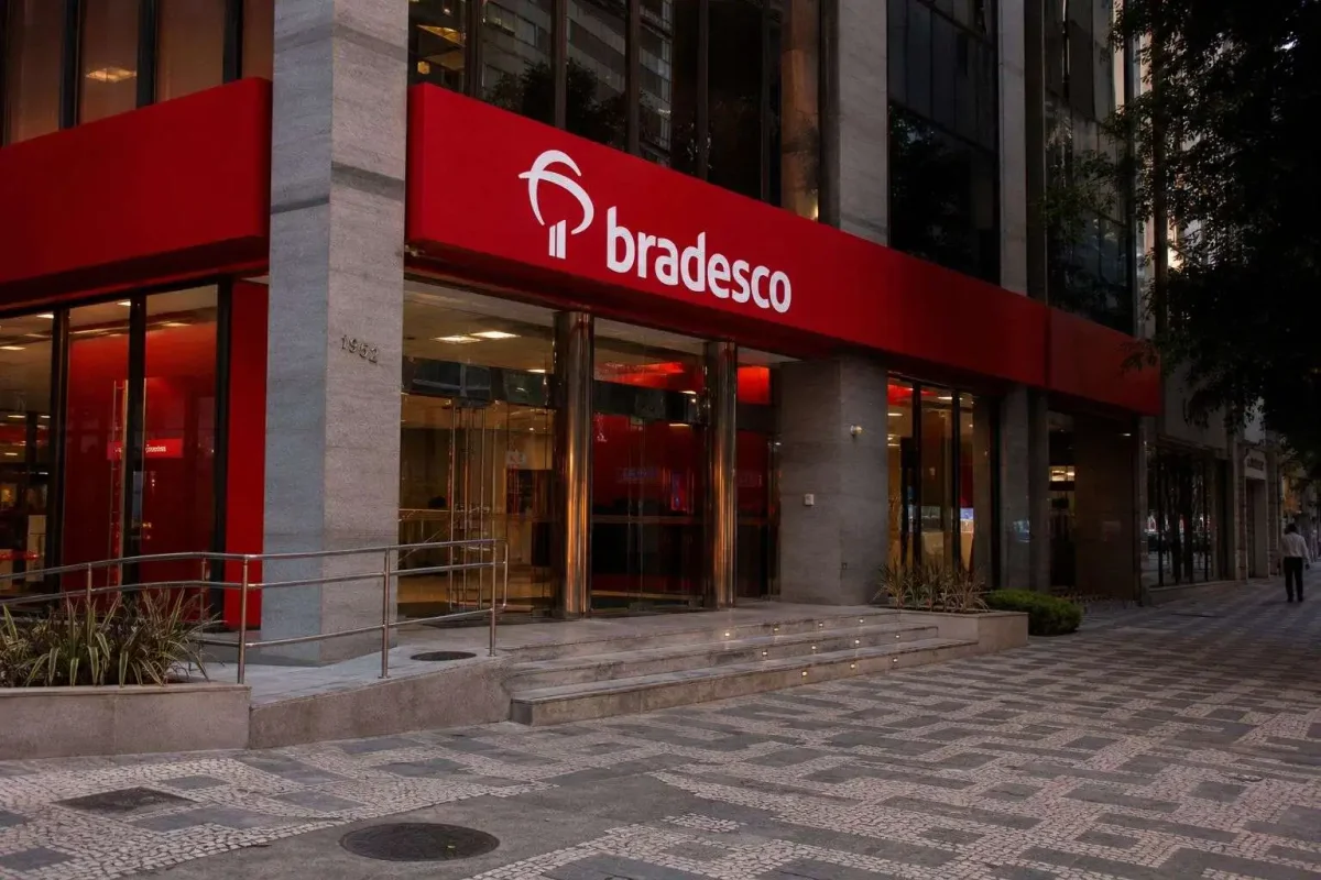 Bradesco ADRs Edge Up 1.2% as High Rates Challenge Earnings Recovery