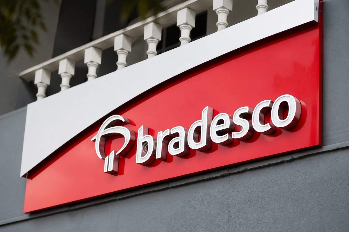Bradesco Shares Rise on Copom Rate Cut Hopes; Ibovespa Gains