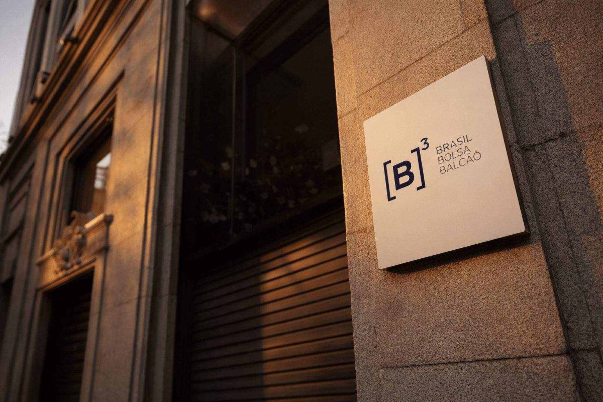 Brazilian Stocks Face GDP Test After Inflation Data Dampens Rate Cut Hopes