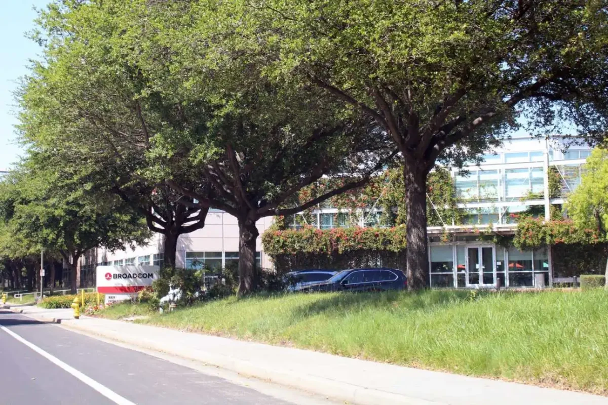 Broadcom's AI Revenue Target Faces Key Test Ahead of Q3 Earnings