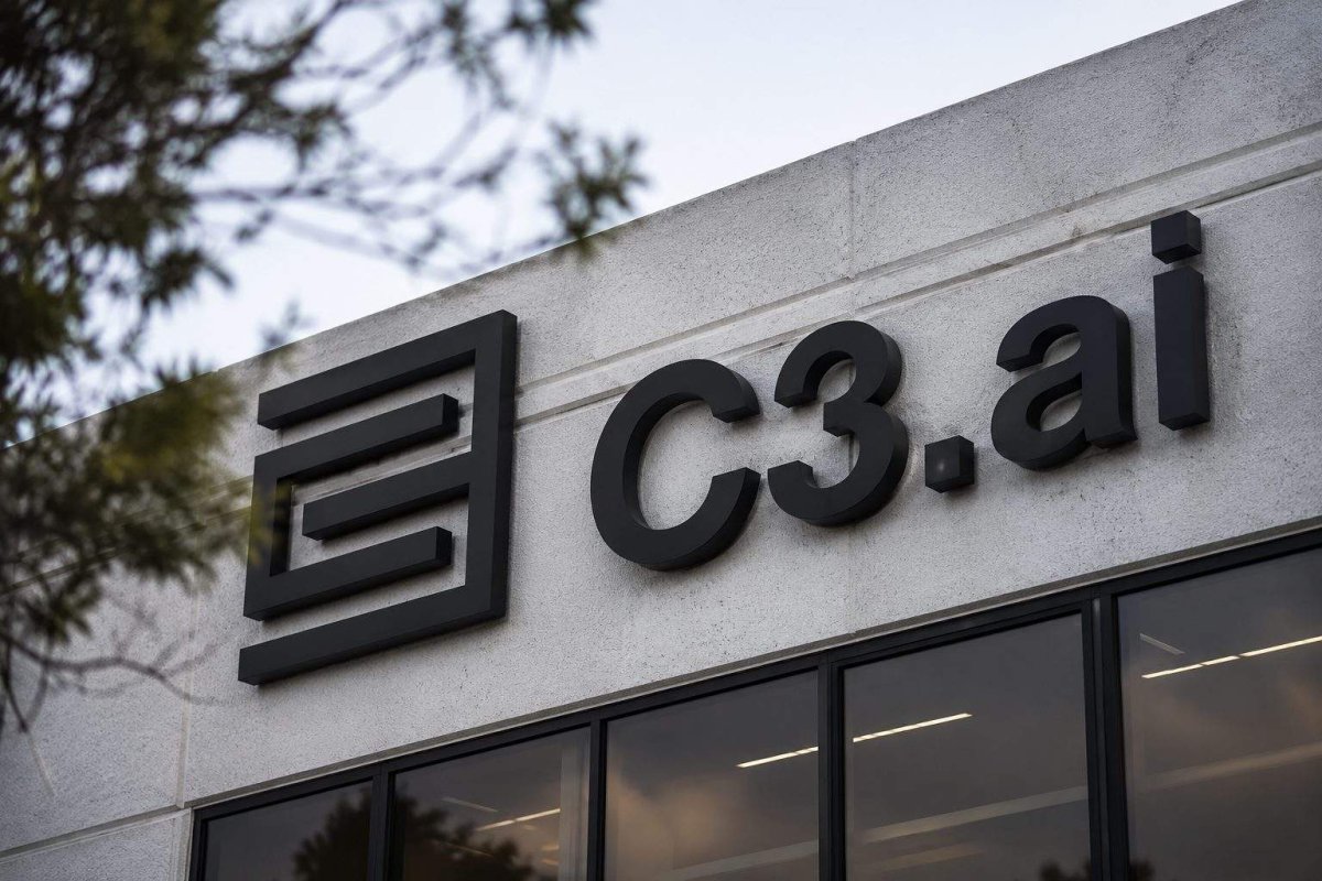 C3.ai CEO Siebel Invests $69M to Revive Struggling AI Firm