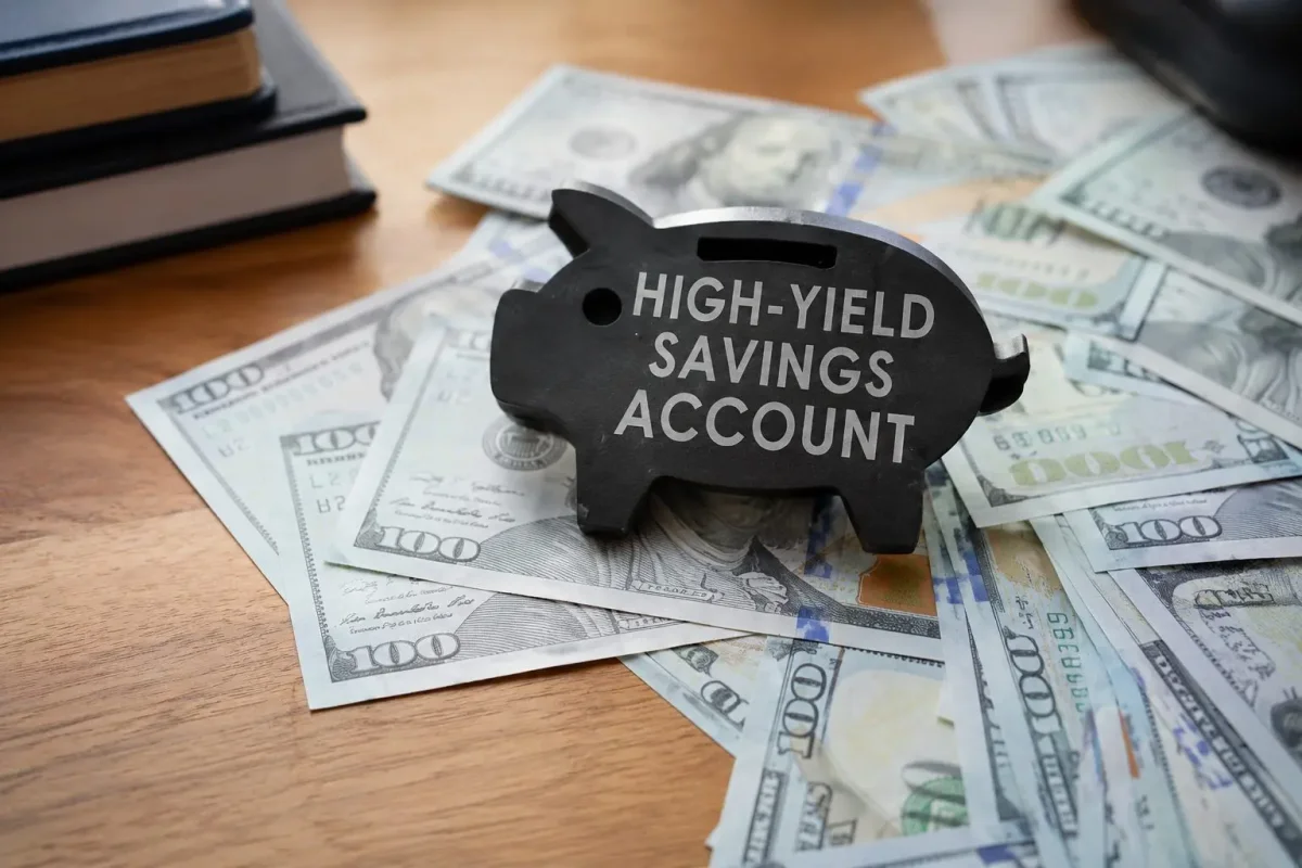 Cash Yield Chasm: $4,500 Annual Gap on $100K