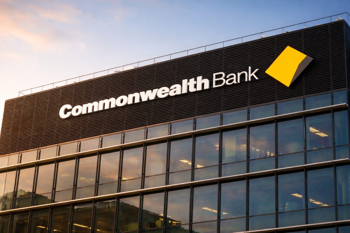 CBA Shares Dip Ahead of Dividend Cutoff as RBA Minutes Fuel Rate Uncertainty