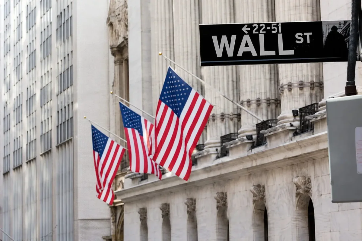 Chip Stocks Surge on Intel-Google Deal, Nasdaq Jumps Ahead of CPI