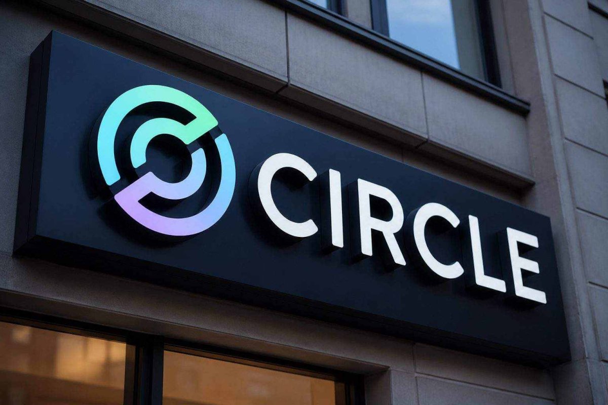 Circle Stock Retreats as Revenue Miss Offsets USDC Growth and Arc Hopes