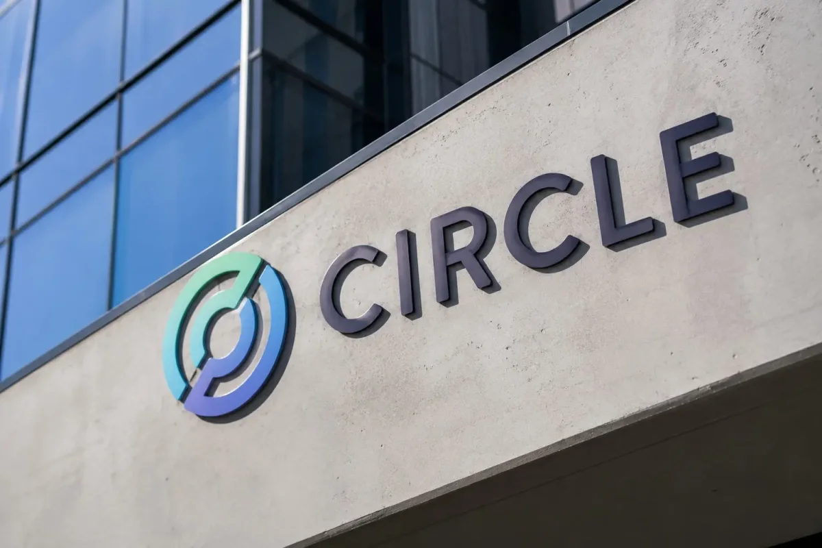 Circle Stock Slides 12% on Short Week as Open USD Threat Looms