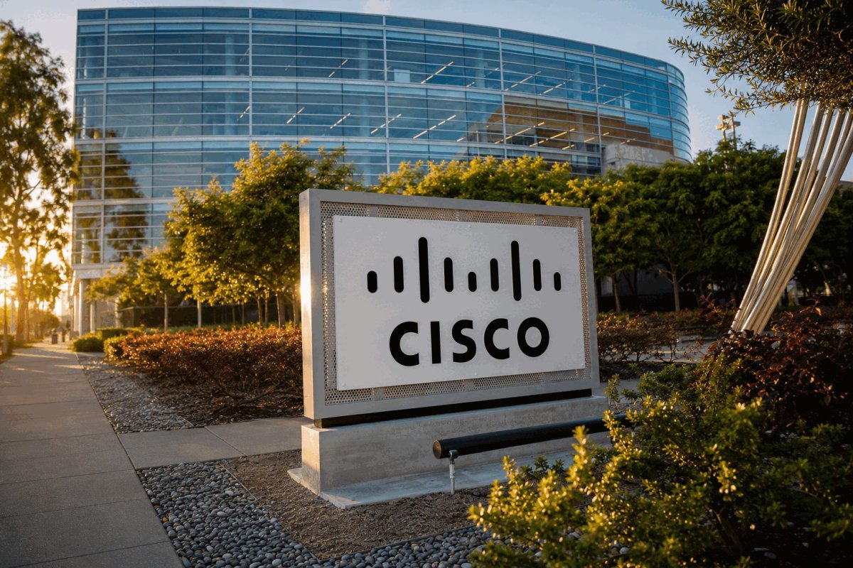 Cisco Raises AI Revenue Target to $7.5B, Stock Wavers on Margin Concerns