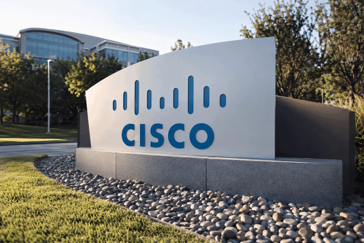 Cisco's AI Order Surge Fails to Lift Shares Ahead of Q4 Report
