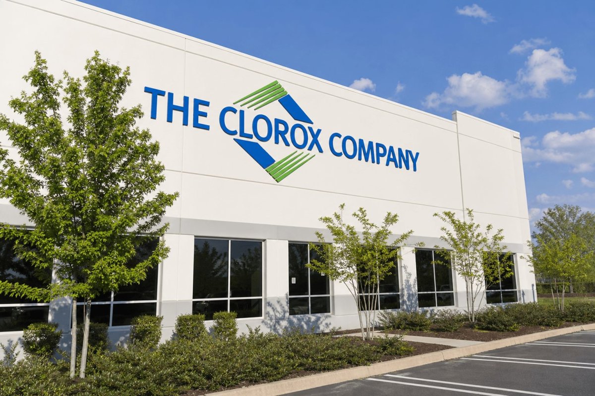 Clorox Shares Tumble 9.7% as Profit Forecast Cut Deepens Cost Woes