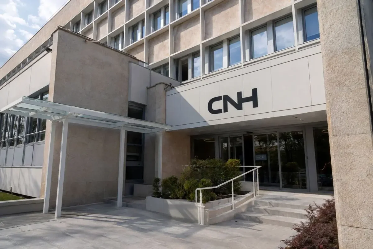 CNH Surges 9% on Upgrade, Farm Rebound Seen by 2027
