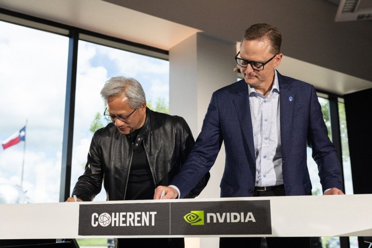 Coherent's PhotonLink Debut Looms After 5.5% Share Decline