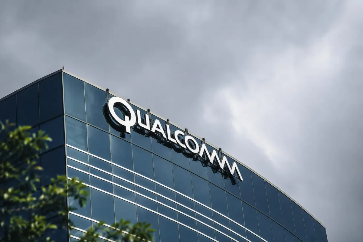Congresswoman's Qualcomm Stock Sale Draws Attention Amid AI Chip Boom