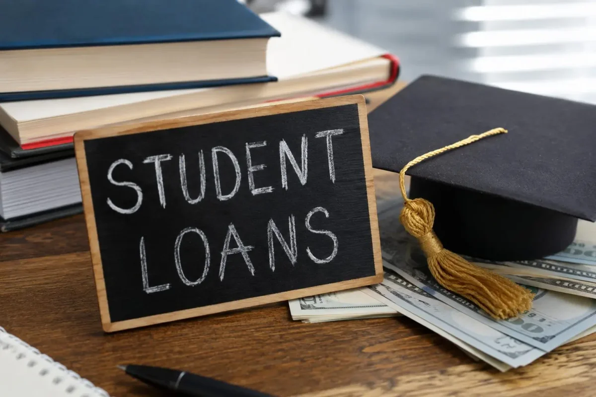 Court Blocks Trump PSLF Rule, Private Lender Tailwinds Fade as Grad PLUS Ends