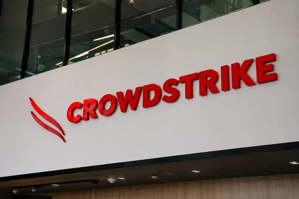 CrowdStrike Shares Rally 8% on AI Cybersecurity Optimism Amid Insider Sale