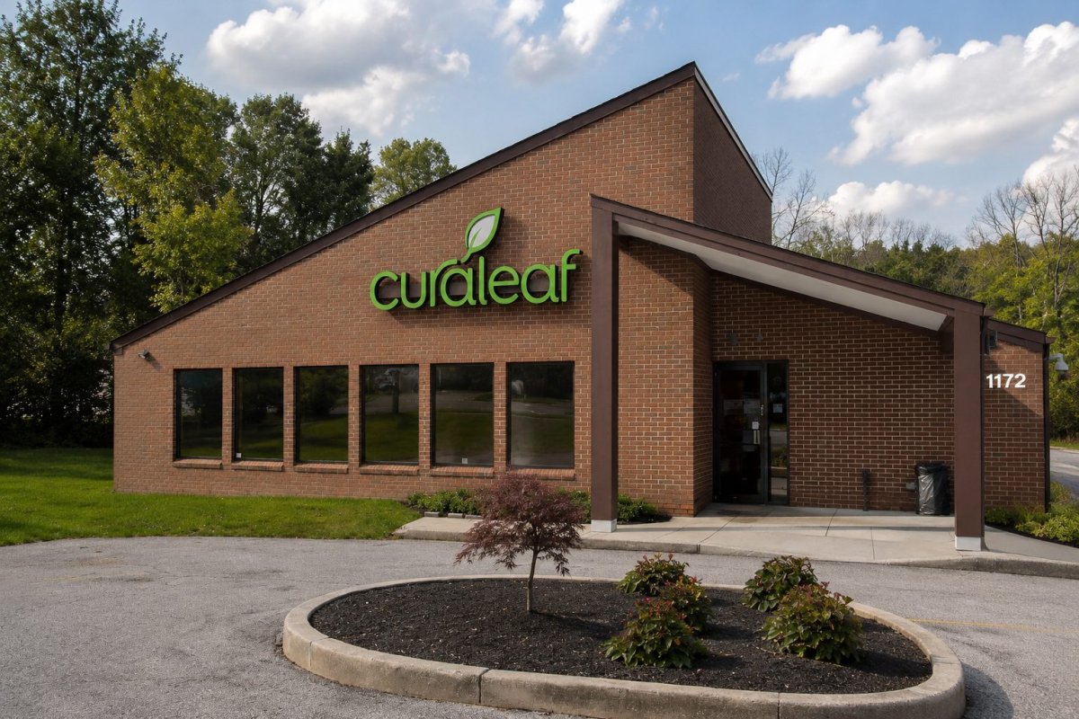 Curaleaf Reverse Stock Split Takes Effect, Uplisting Hurdle Remains