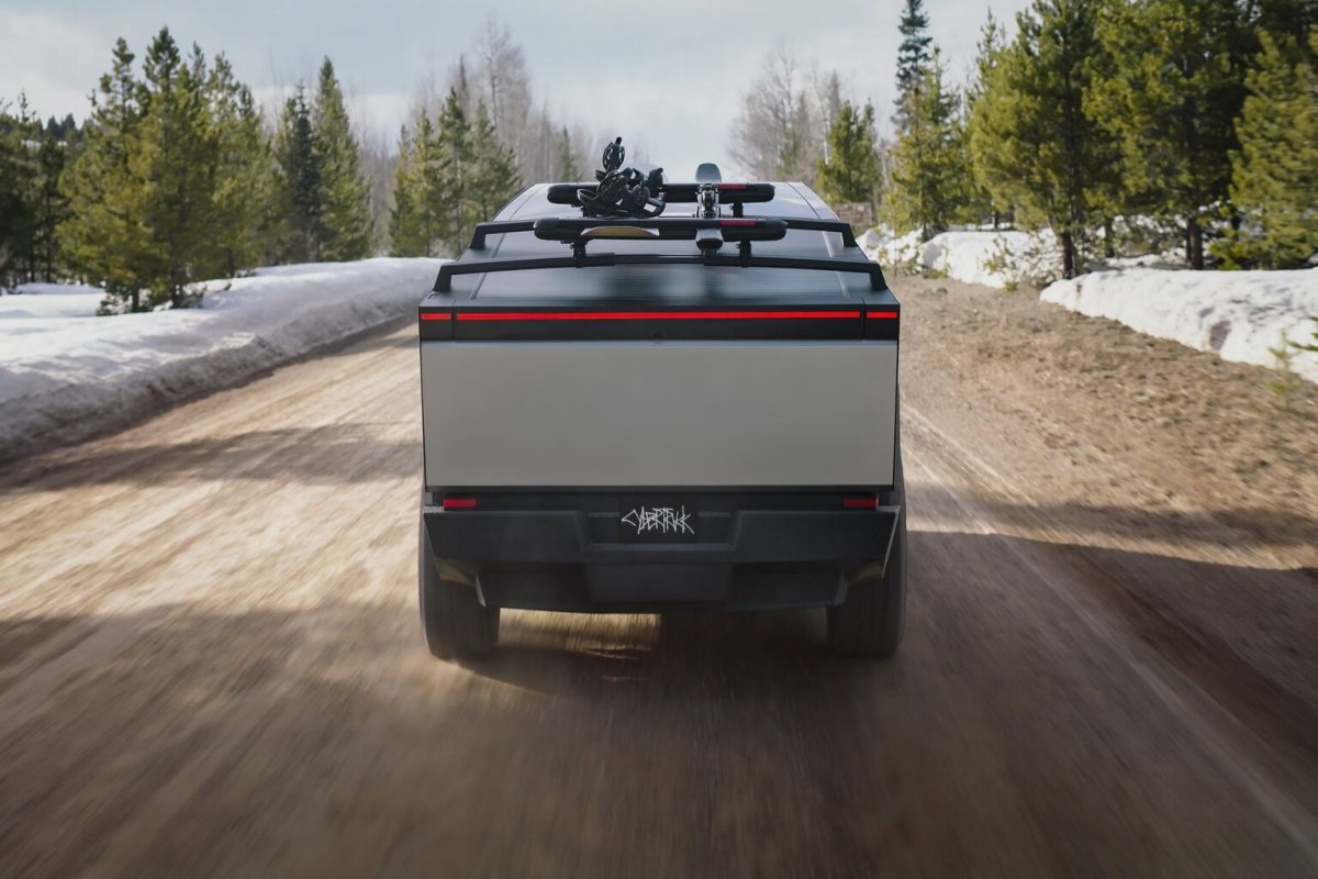 Cybertruck Driveway Incident Under Scrutiny as CHP Reviews Data