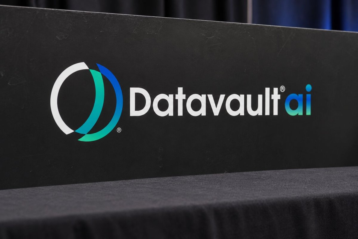 Datavault's $100M Order Sparks Skepticism as Shares Slide 19%