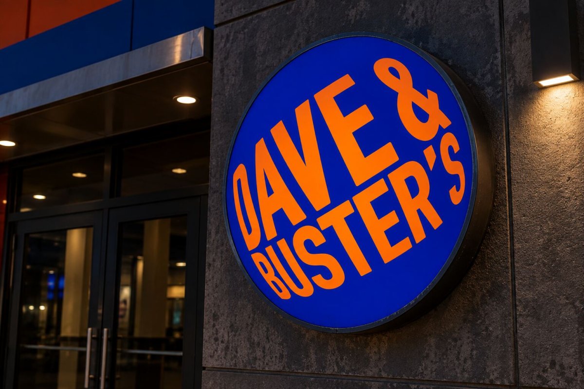 Dave & Buster's Revenue Falls 2.4% as Profit Slumps